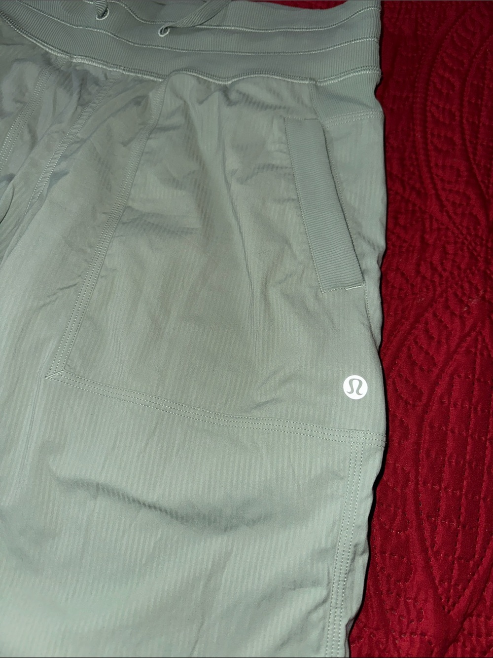 Lululemon Light Sage Green dance studio Pants size 6 - Picture 3 of 4